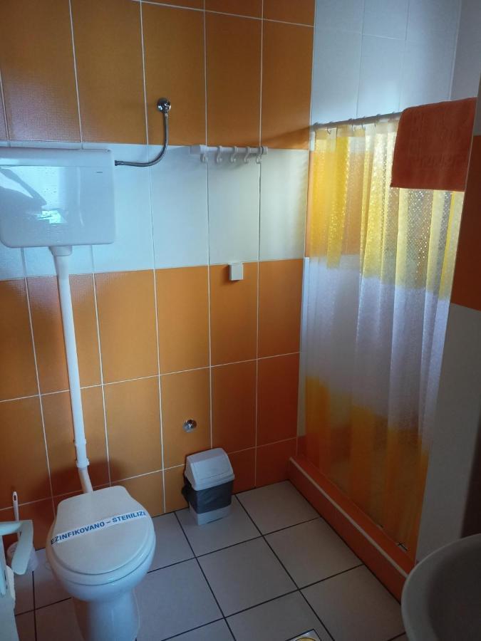 Appartamento Apartman Fiva Pacir Esterno foto