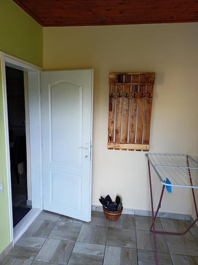 Appartamento Apartman Fiva Pacir Esterno foto