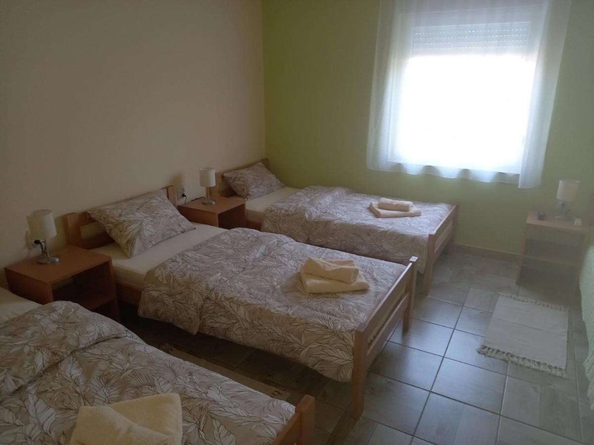 Appartamento Apartman Fiva Pacir Esterno foto