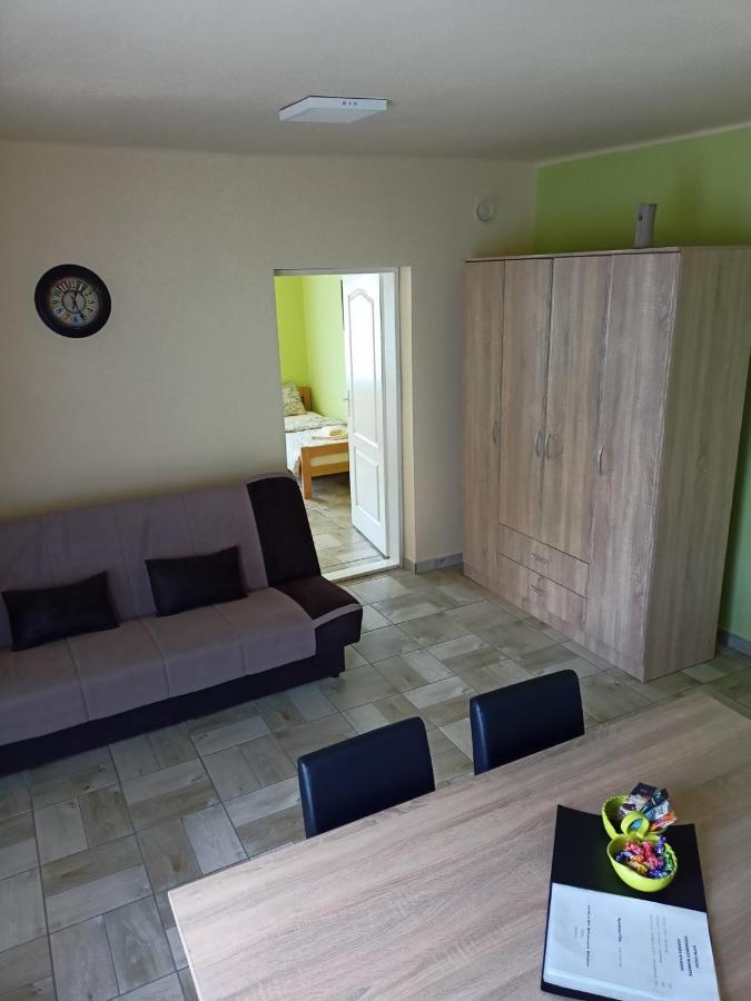 Appartamento Apartman Fiva Pacir Esterno foto