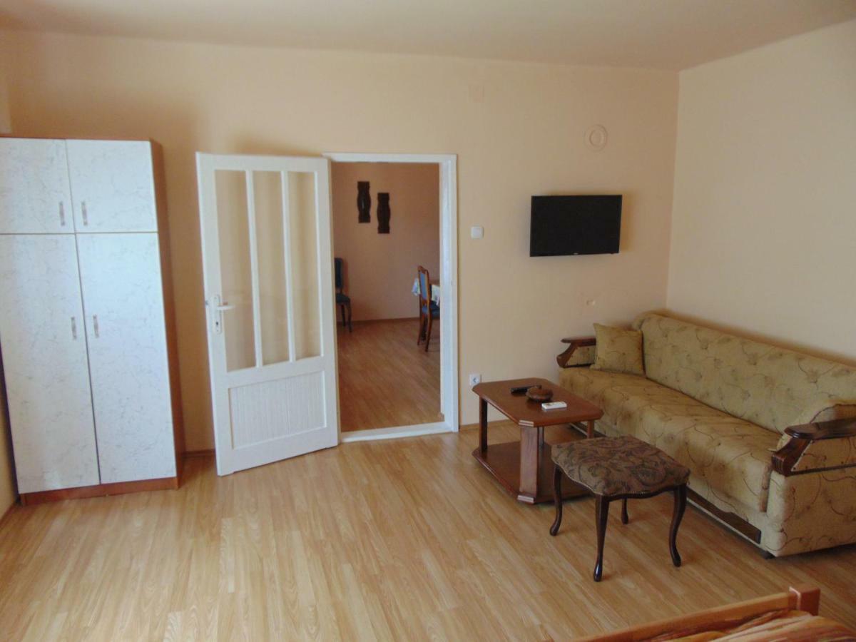 Appartamento Apartman Fiva Pacir Esterno foto