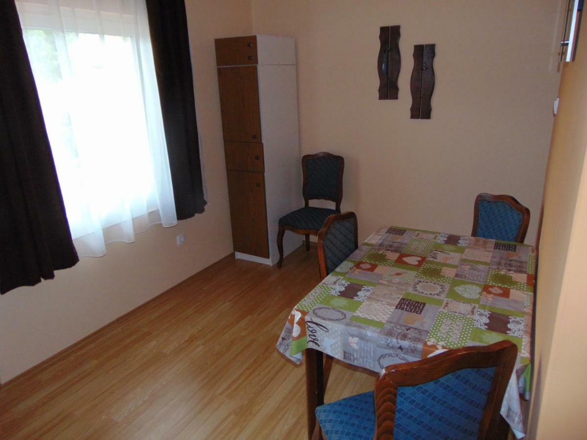 Appartamento Apartman Fiva Pacir Esterno foto